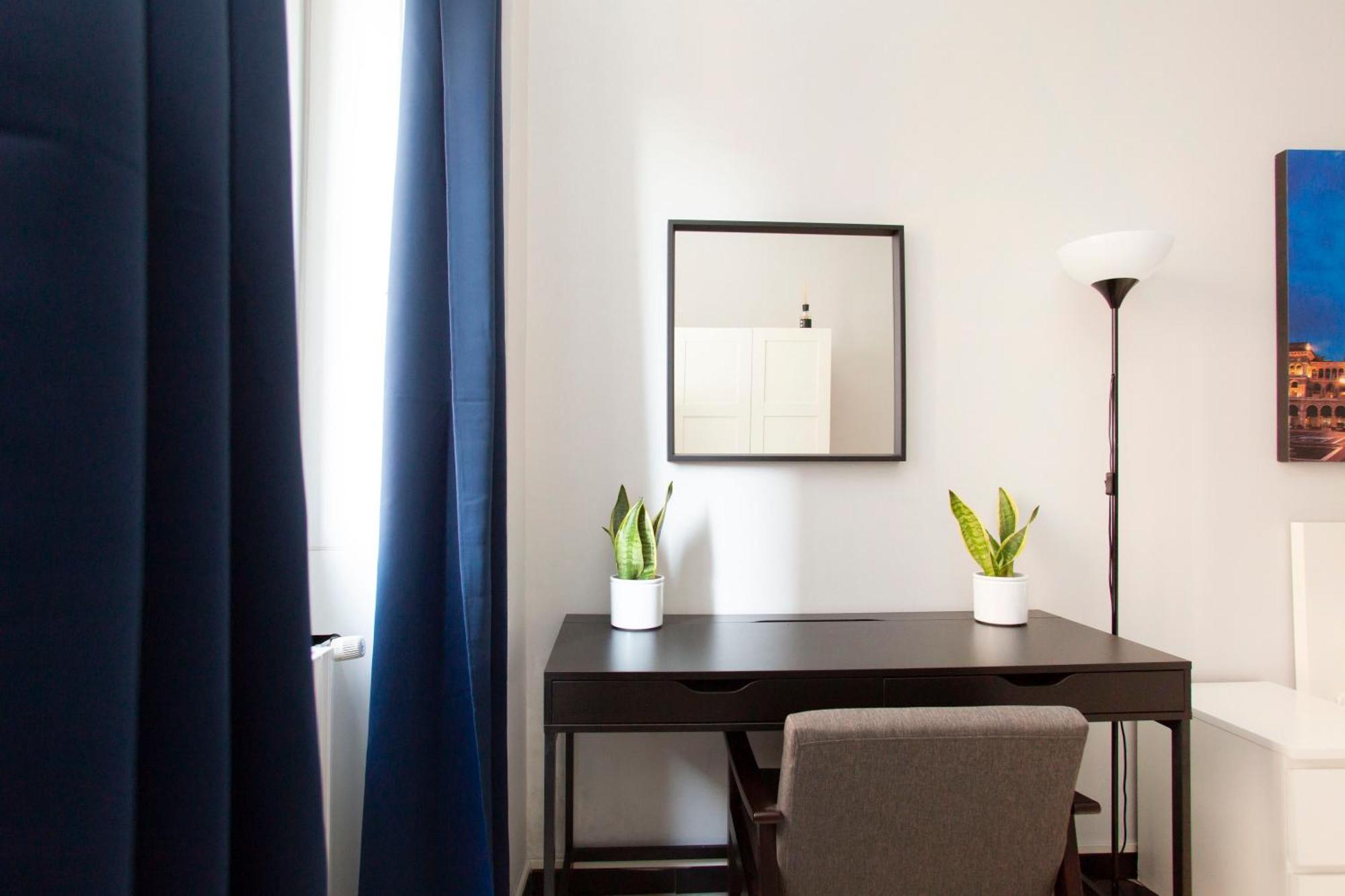 We Home - Duomo Marchese House Milano Esterno foto
