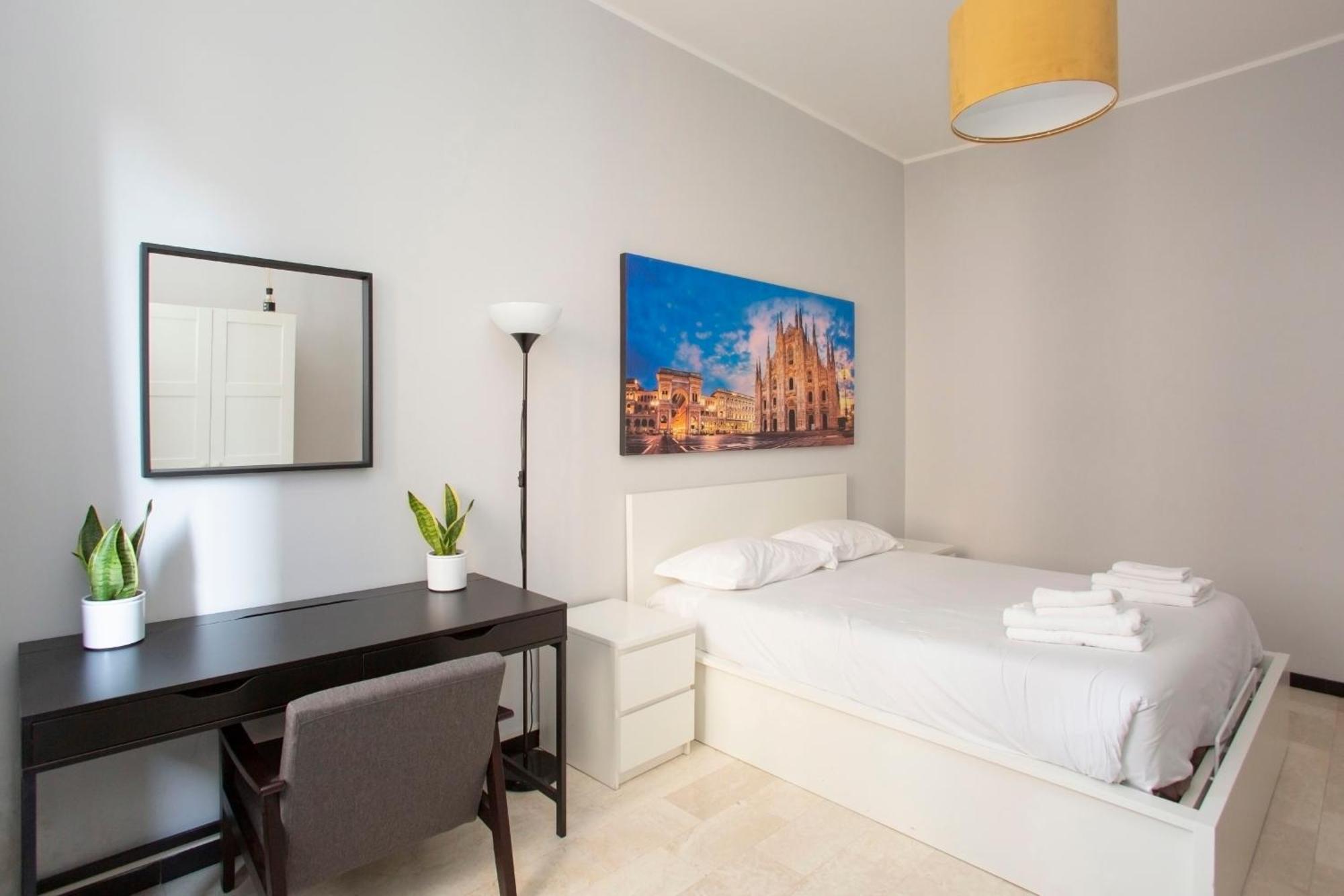 We Home - Duomo Marchese House Milano Esterno foto